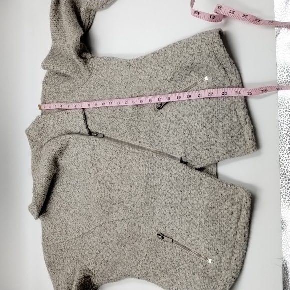 Halogen women's medium asymmetric zip up blazer jacket long sleeve taupe color - Picture 7 of 9